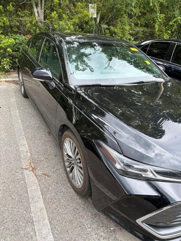 Toyota Avalon 2022