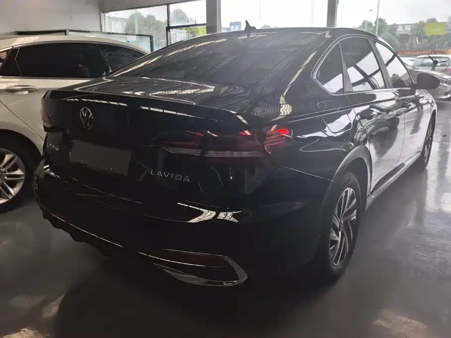 Volkswagen Lavida 2025