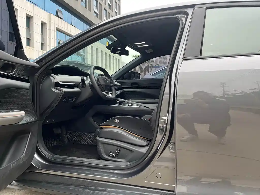 Changan UNI-V 2022