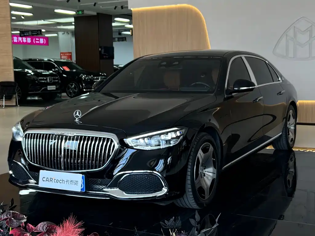 Mercedes-Benz Maybach S-Класс 2022