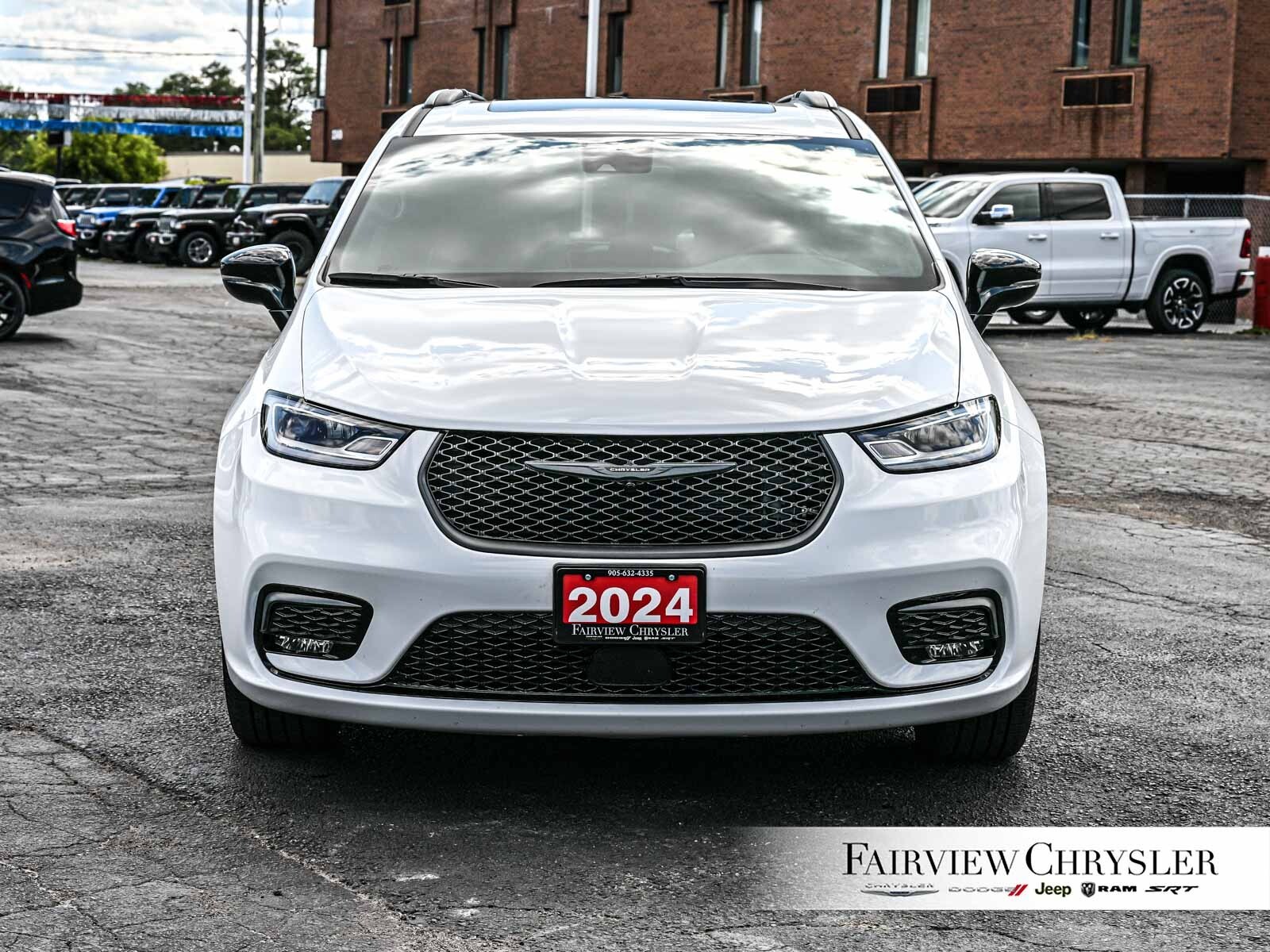 Chrysler Pacifica 2024