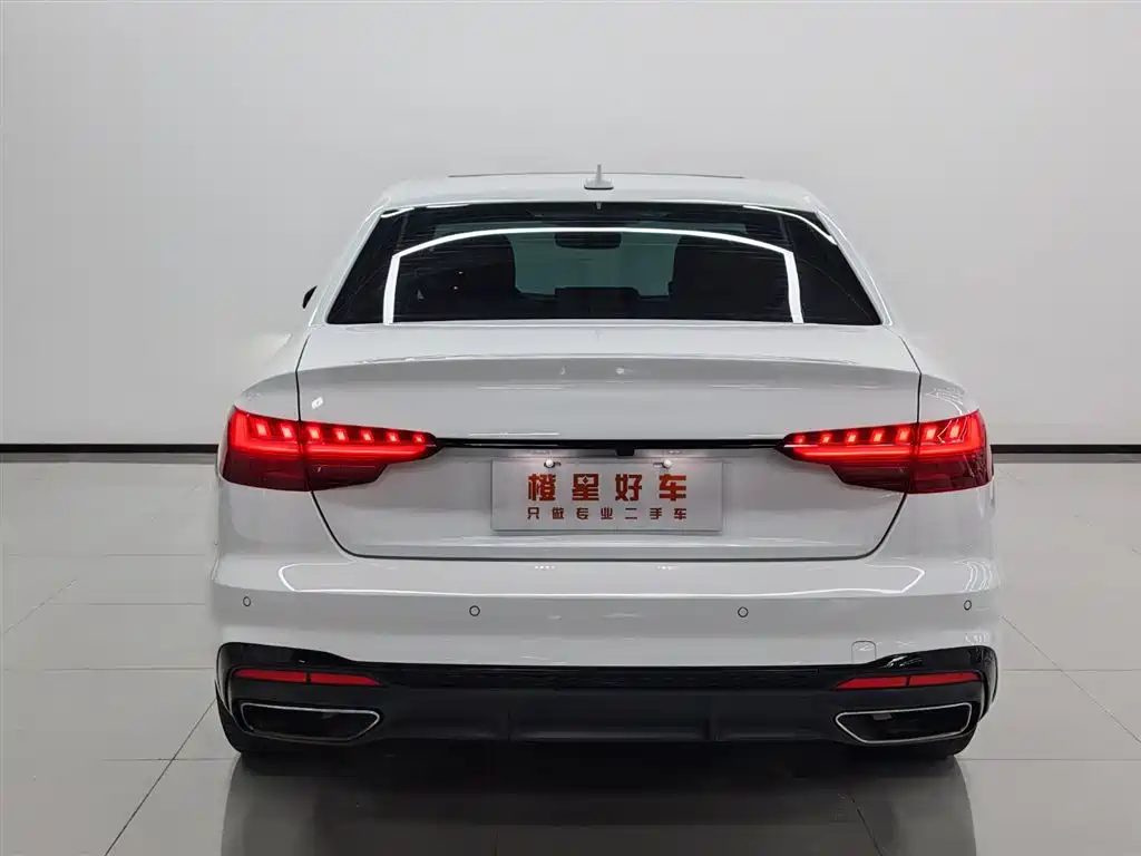 Audi A4 2025