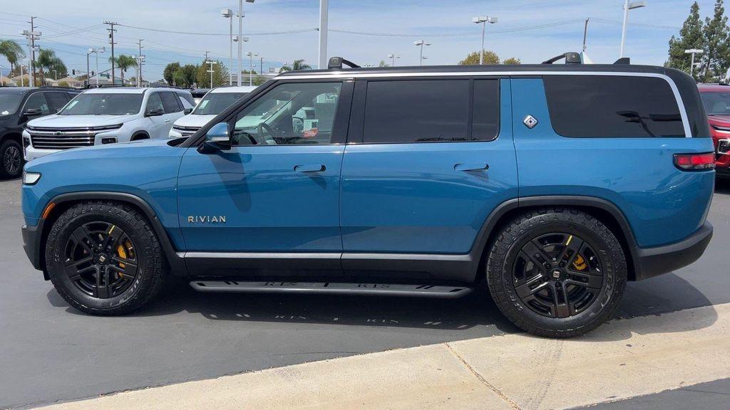 Rivian R1S 2023