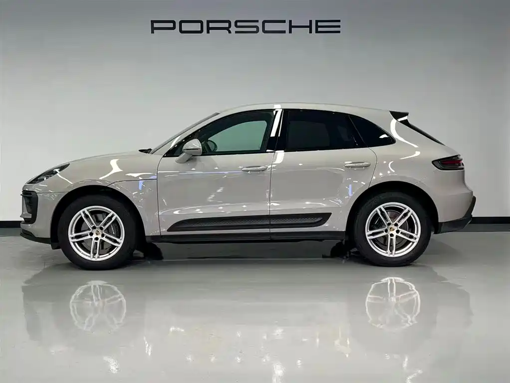 Porsche Macan 2024