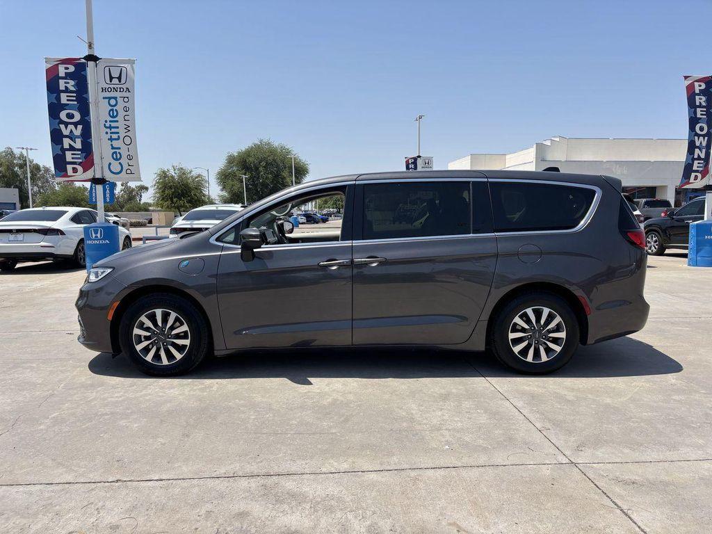 Chrysler Pacifica 2023
