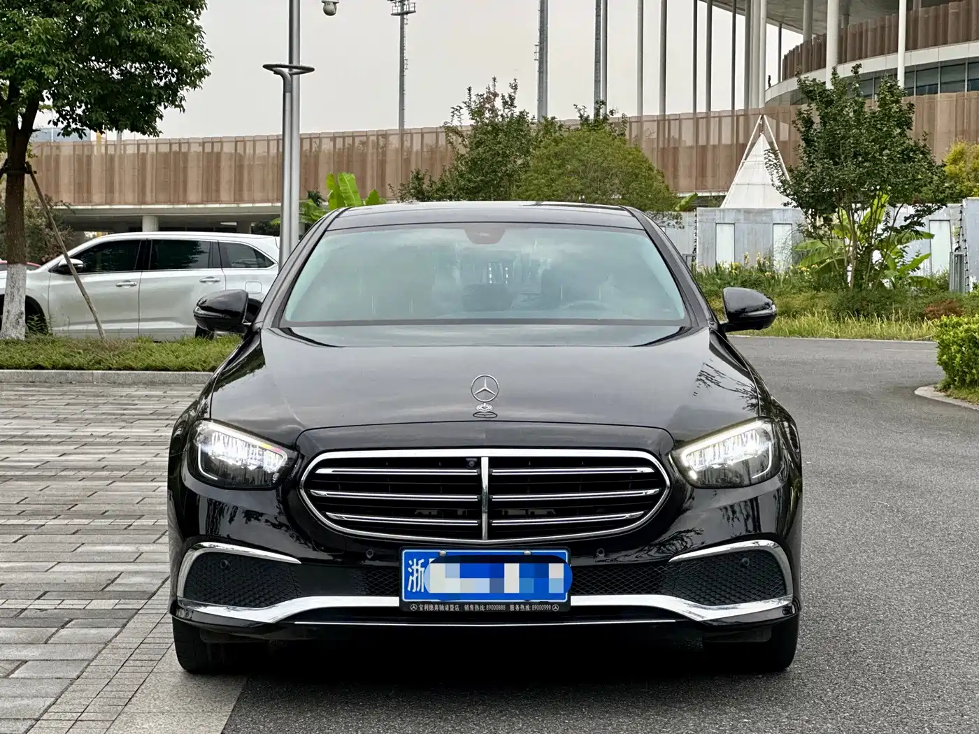 Mercedes-Benz E-Класс 2023