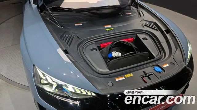 Audi RS e-tron GT 2022