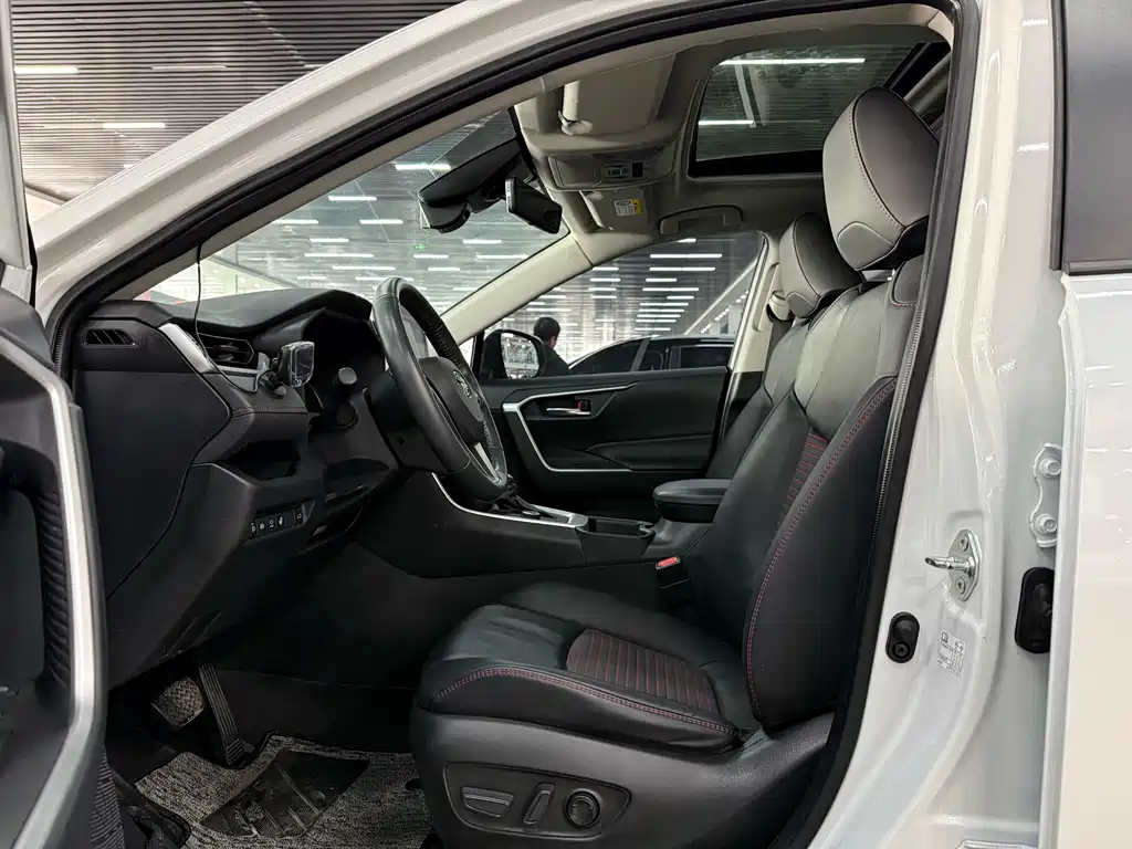Toyota RAV4 2022