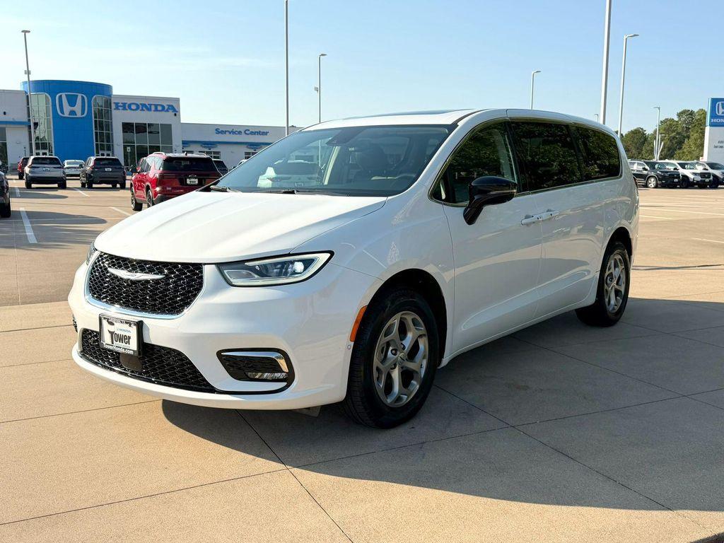 Chrysler Pacifica 2024