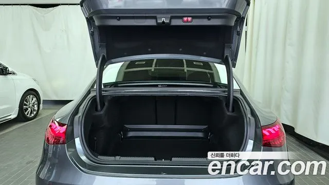 Mercedes-Benz EQE 2022