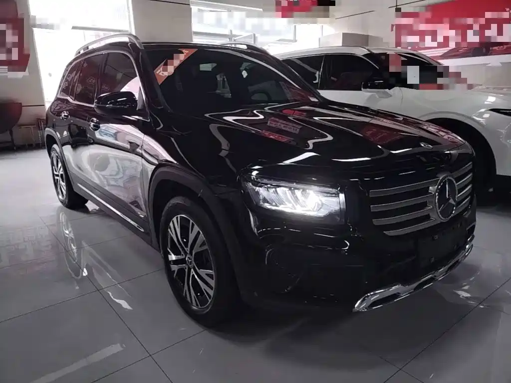 Mercedes-Benz GLB 2025