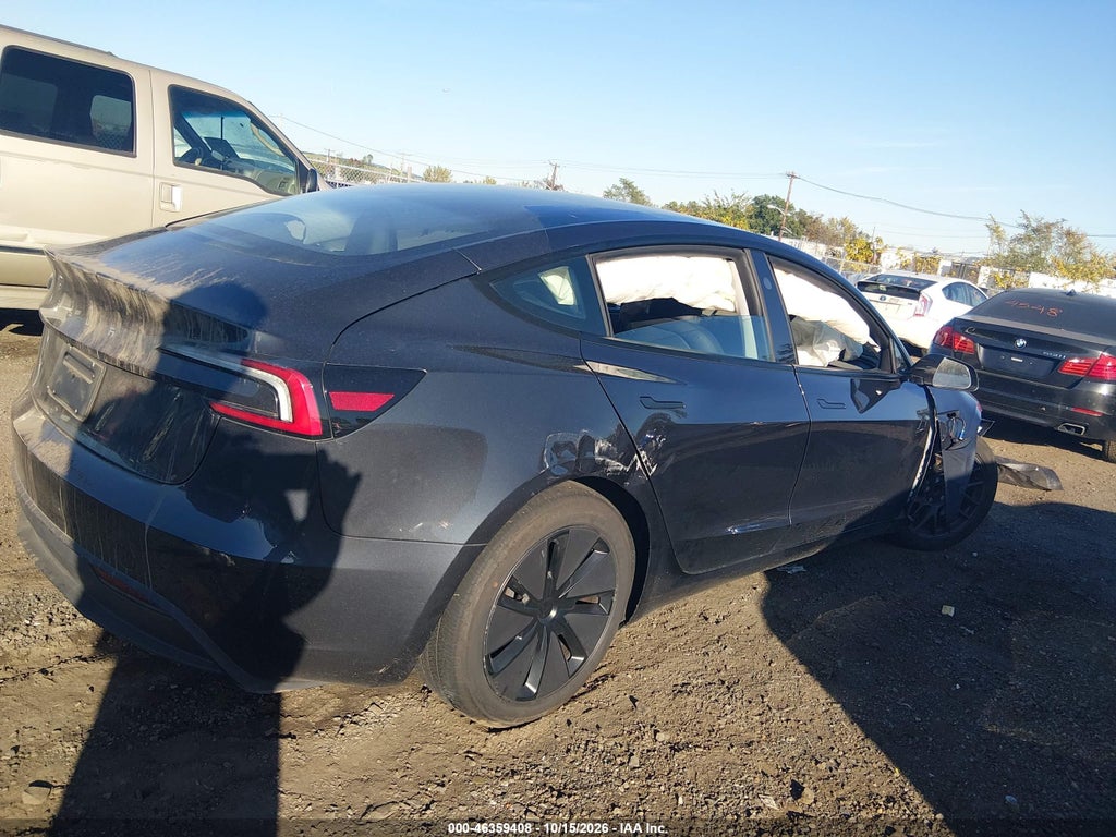 Tesla Model 3 2025