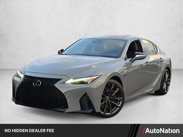 Lexus IS 2025