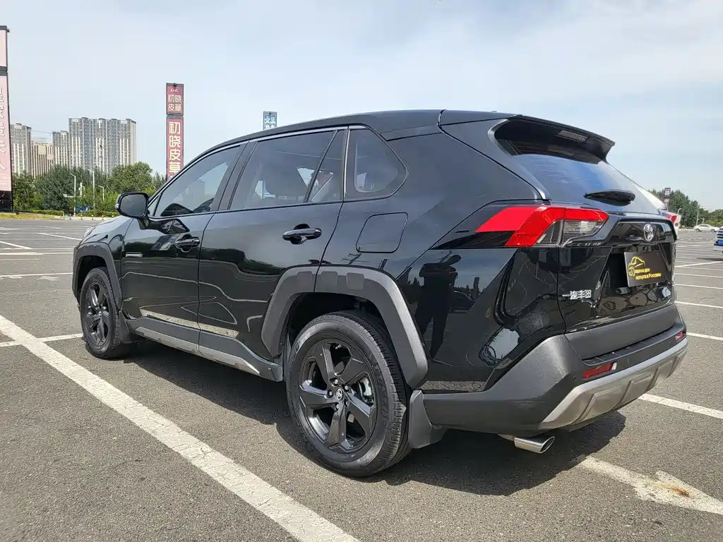 Toyota RAV4 2022