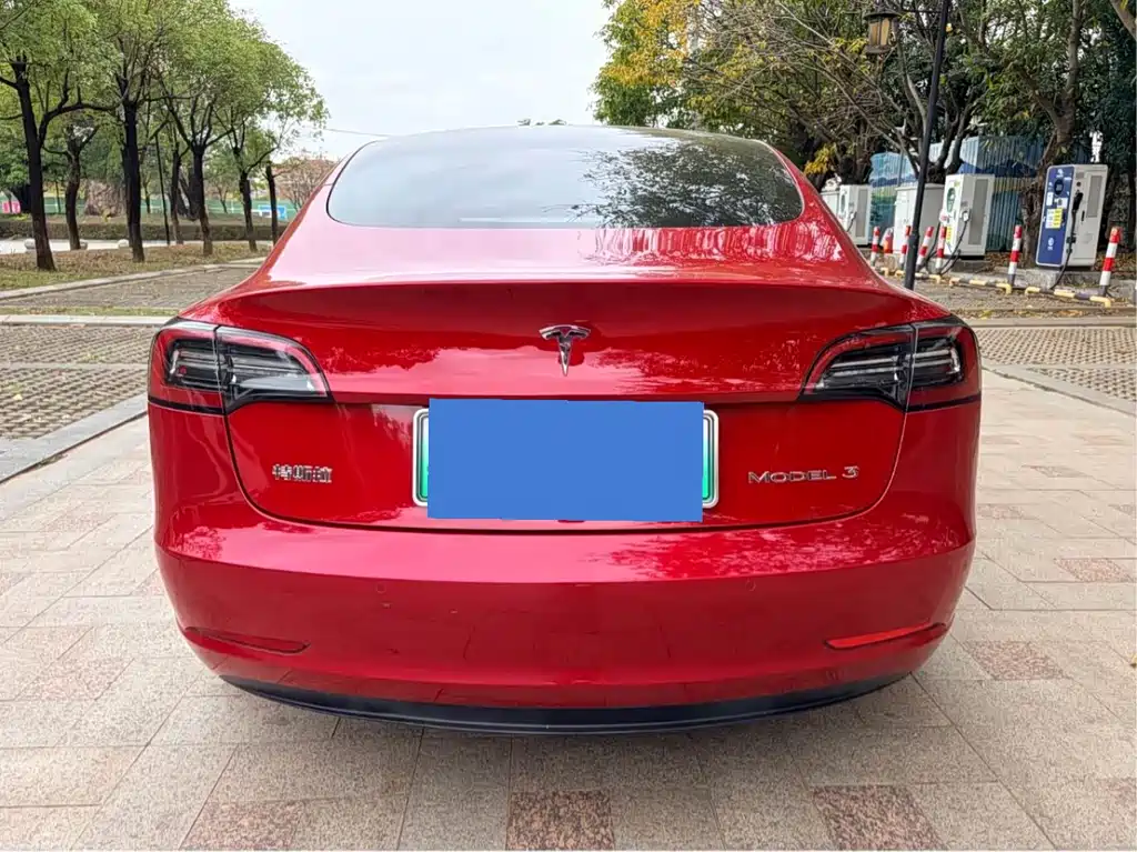 Tesla Model 3 2023