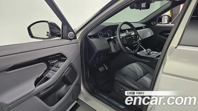 Land Rover Range Rover Evoque 2025
