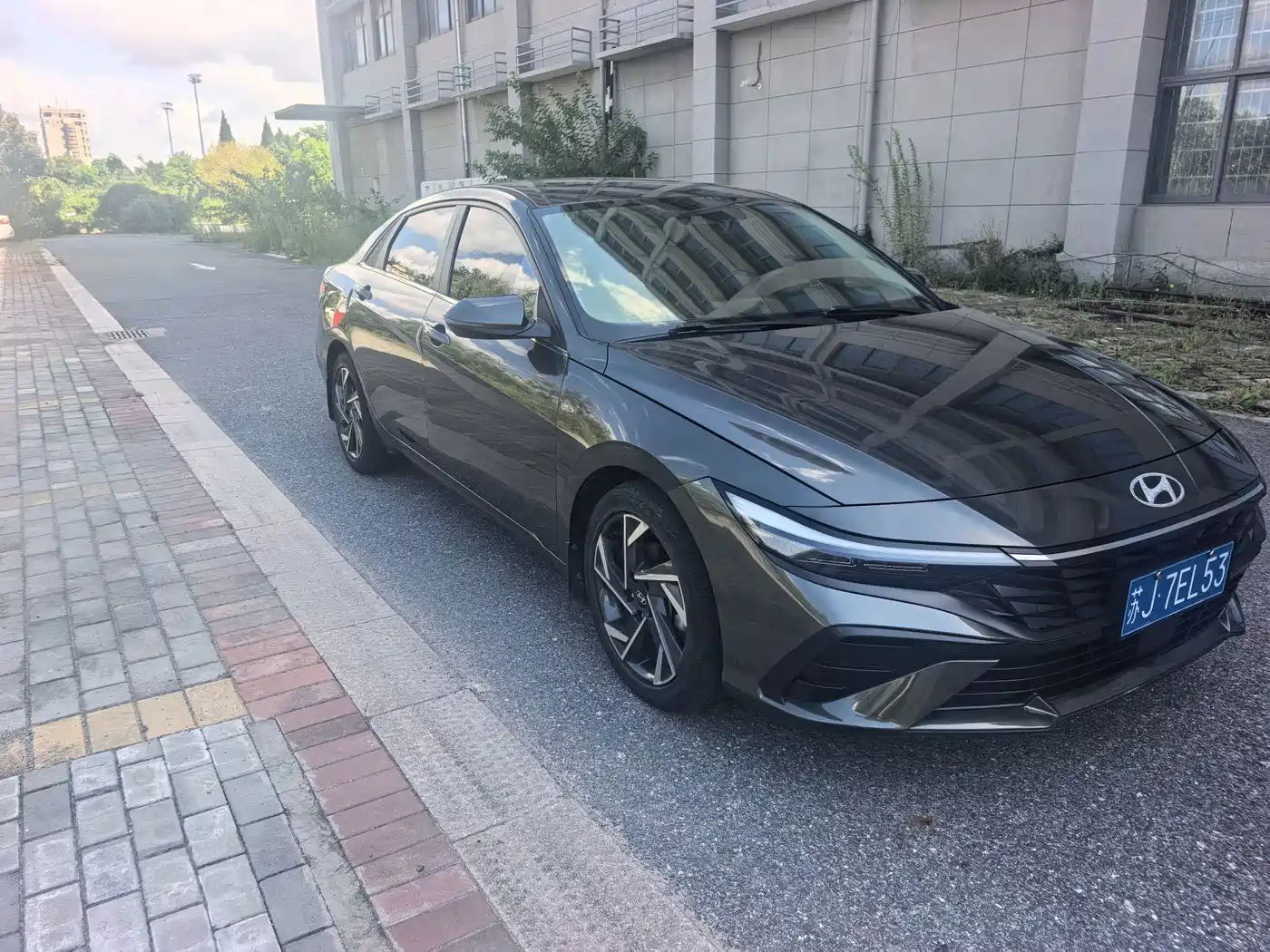 Hyundai Elantra 2023