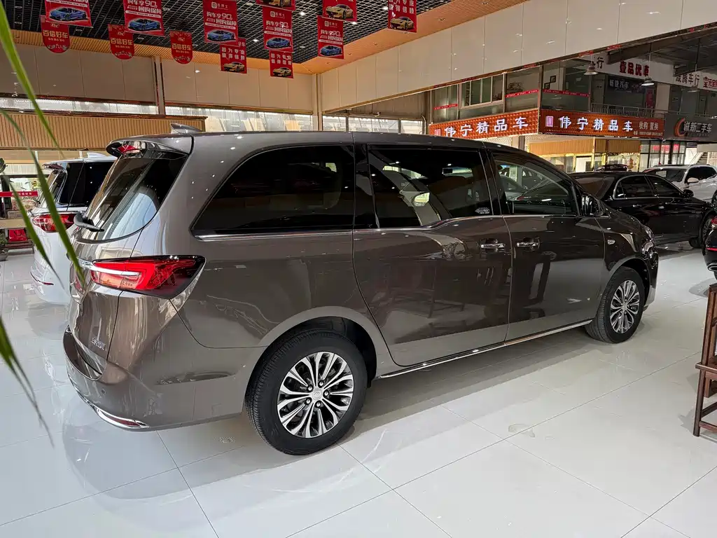 Buick GL8 2022