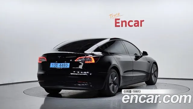 Tesla Model 3 2022