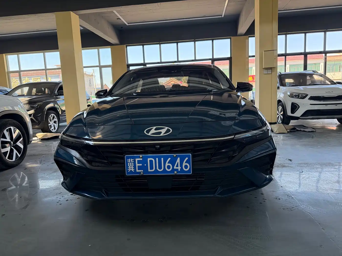 Hyundai Elantra 2023