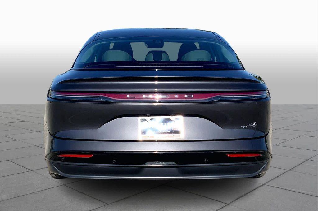 Lucid Air 2025