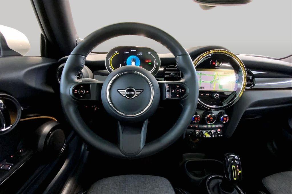 Mini Hardtop 2024