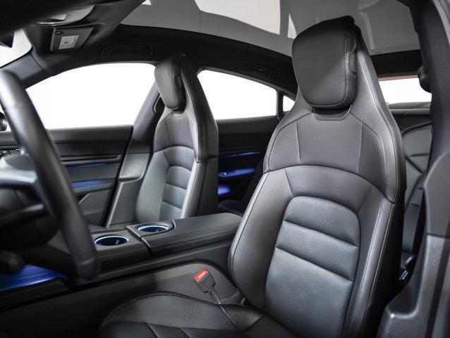 Porsche Taycan 2022