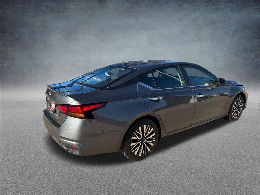Nissan Altima 2025