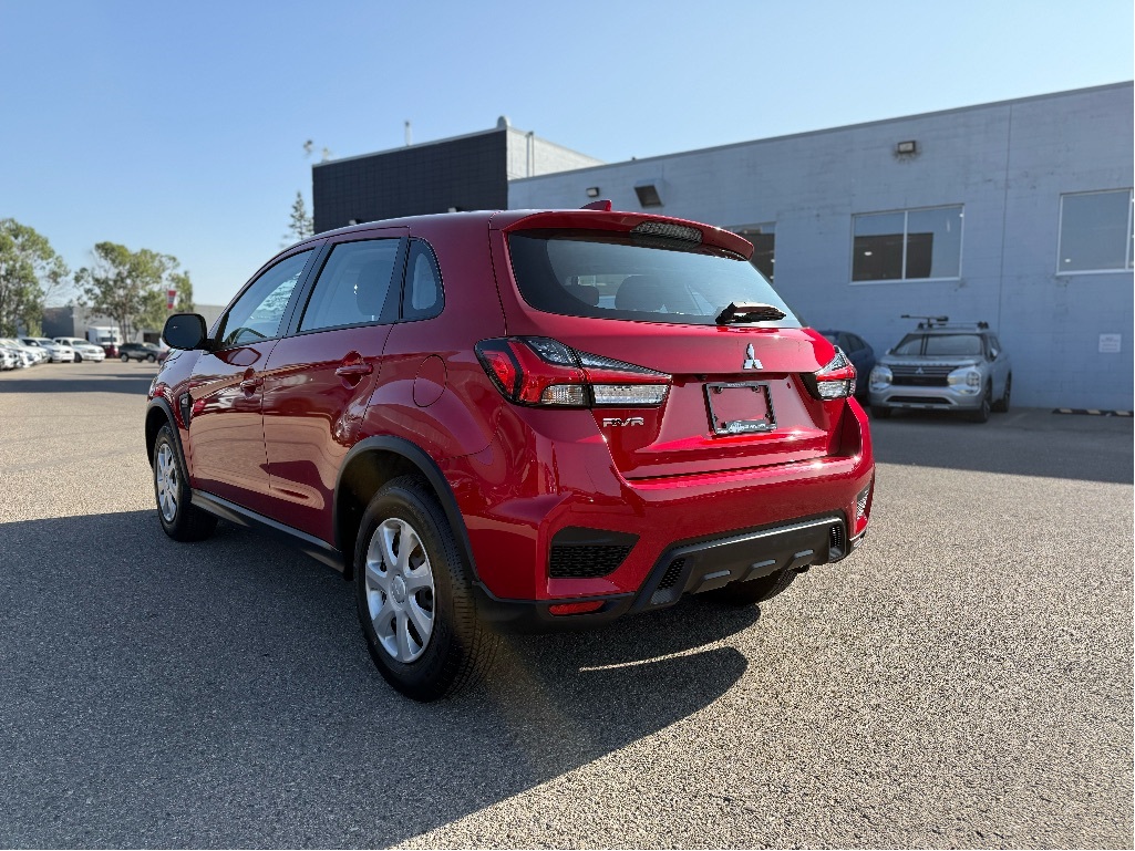 Mitsubishi RVR 2024