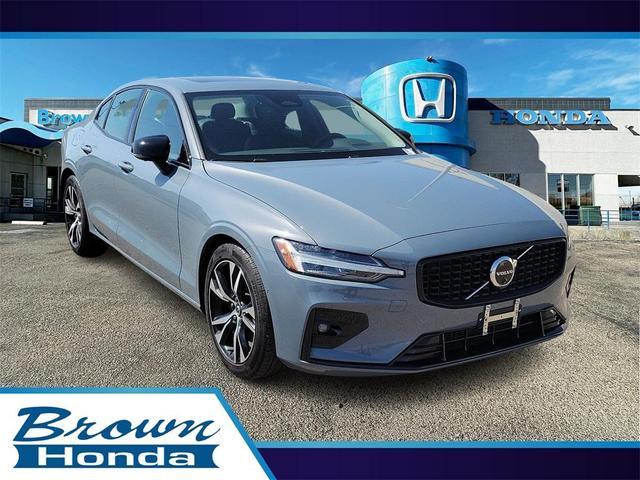 Volvo S60 2024
