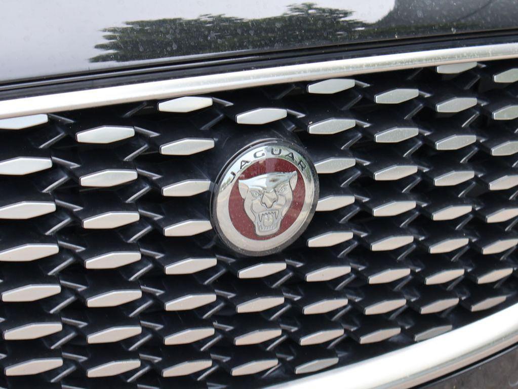Jaguar F-Pace 2023