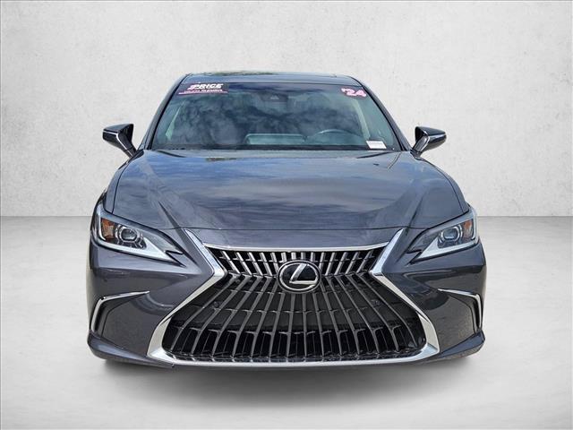Lexus ES 2024