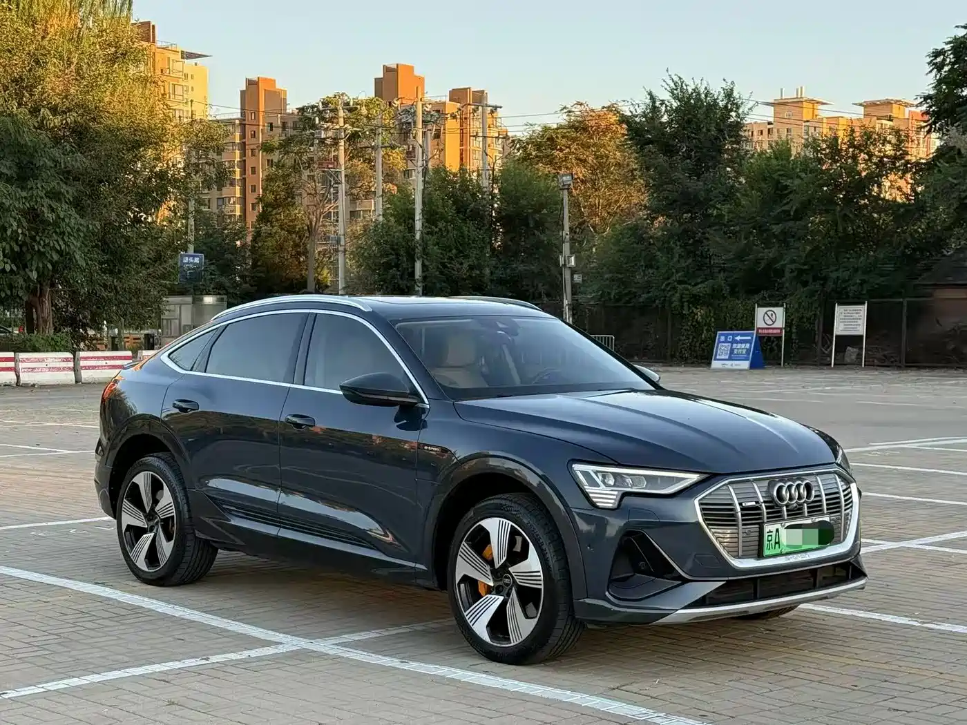 Audi e-tron 2022