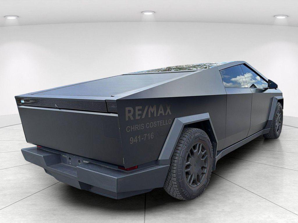 Tesla Cybertruck 2024