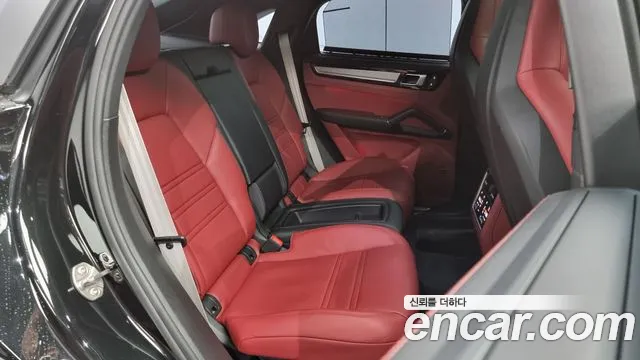 Porsche Cayenne 2022