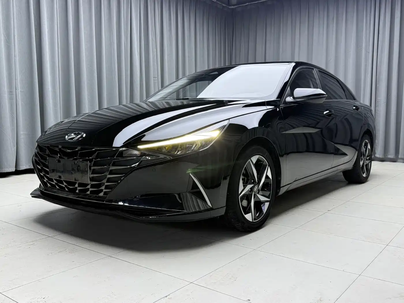 Hyundai Elantra 2022