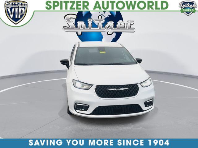 Chrysler Pacifica 2025