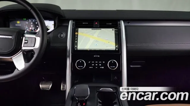 Land Rover Discovery 2024