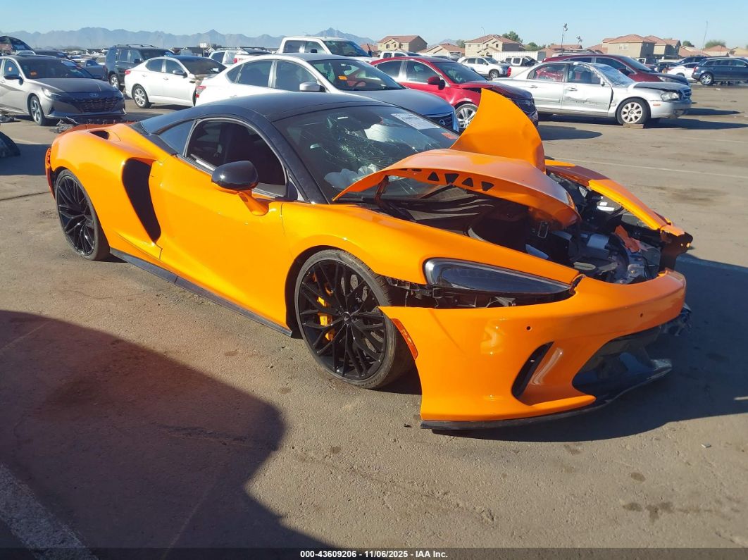 McLaren GT 2023