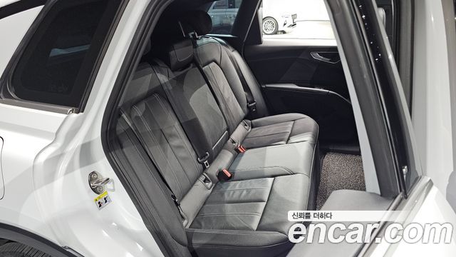 Audi Q4 e-tron 2022