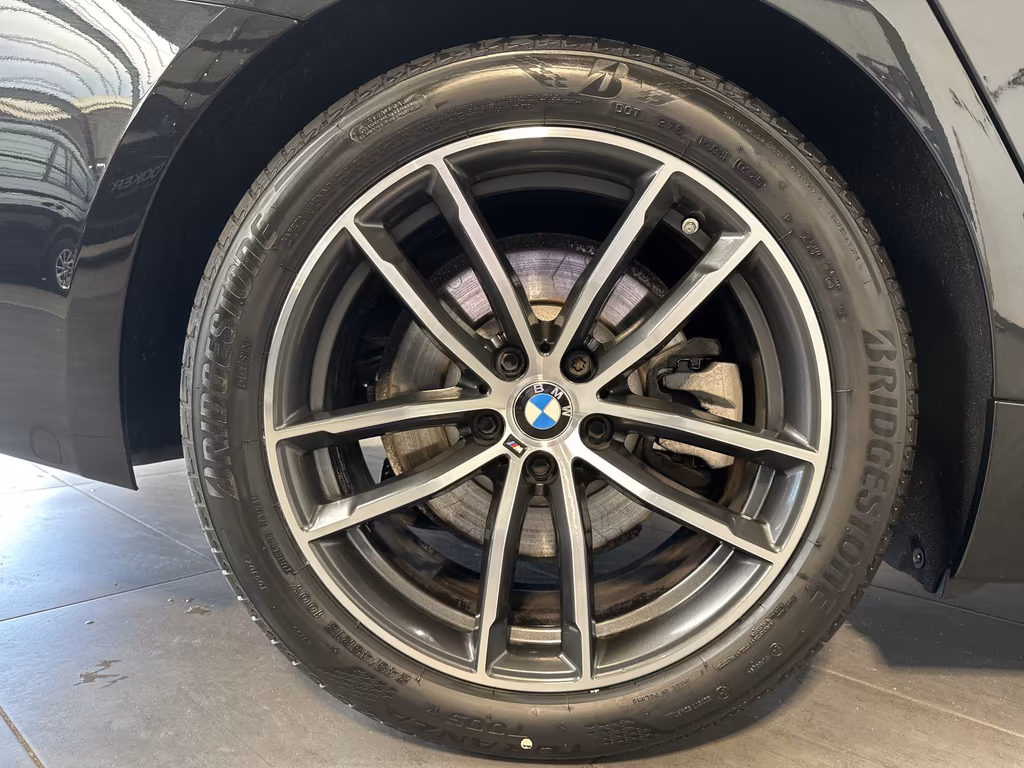 BMW 520 2023
