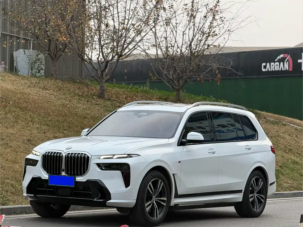 BMW X7 2023