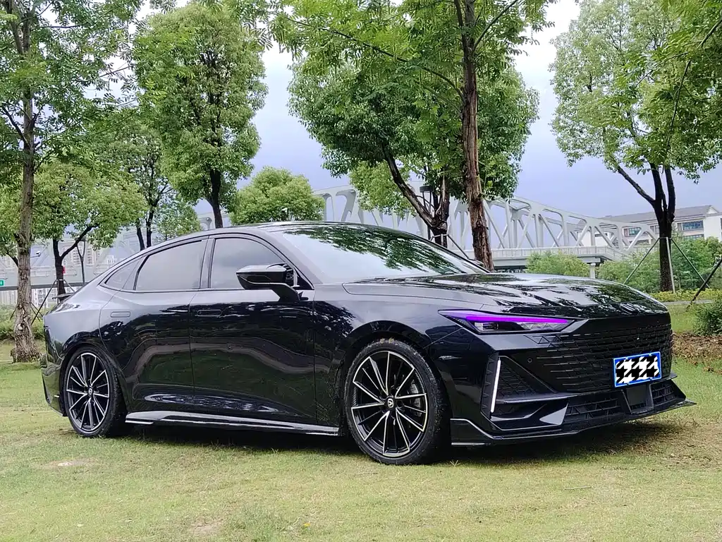 Changan UNI-V 2022