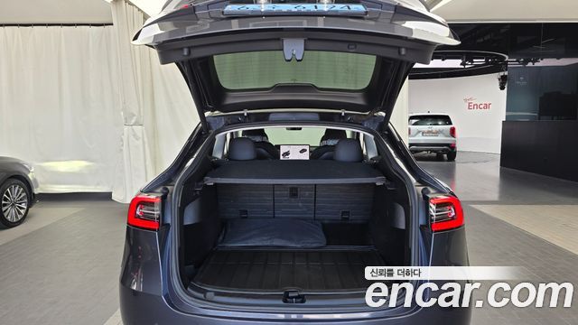 Tesla Model Y 2021