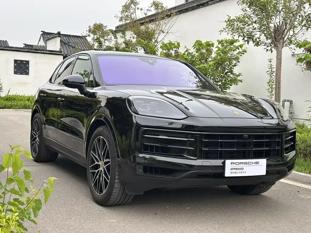 Porsche Cayenne 2025