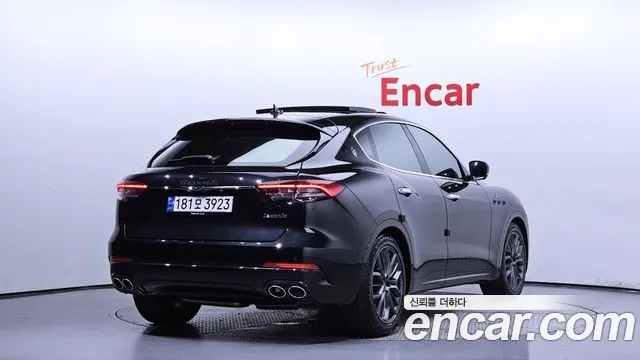 Maserati Levante 2022