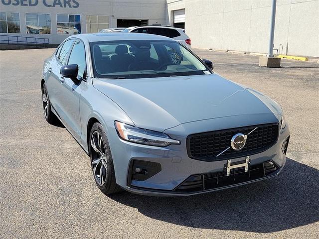 Volvo S60 2024