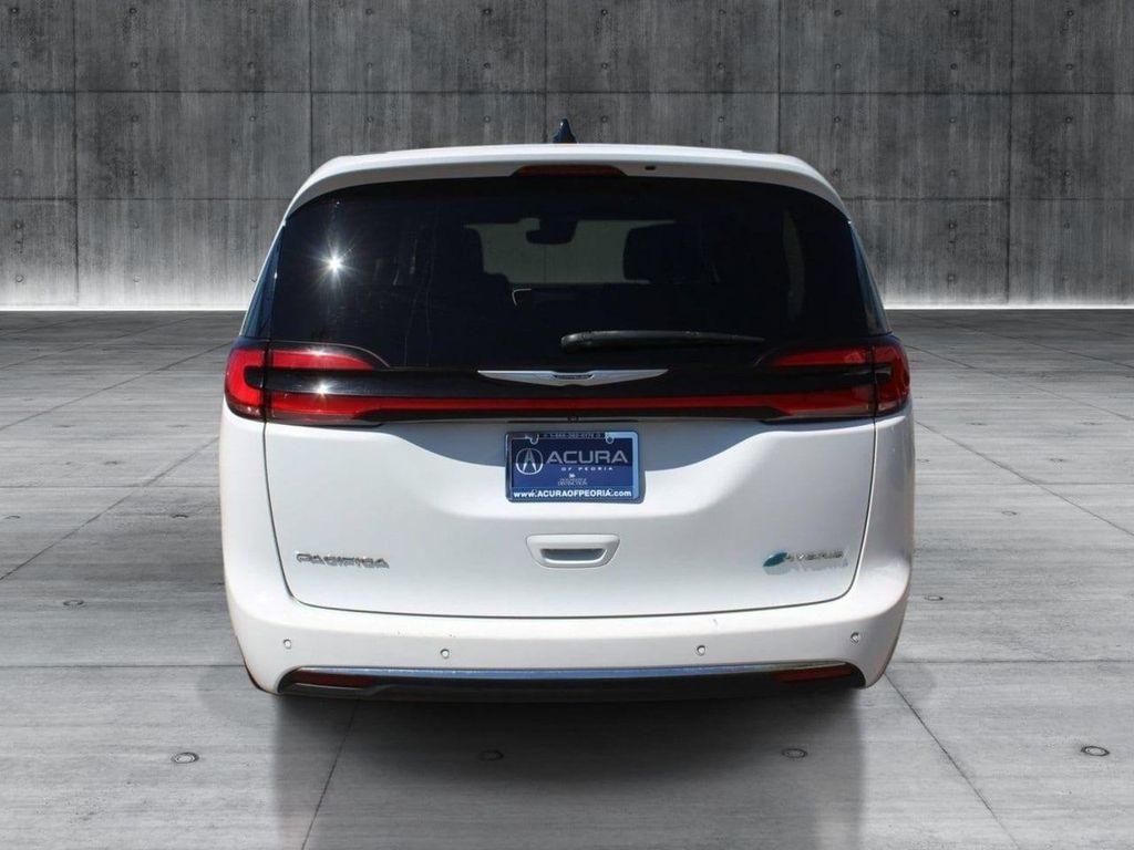 Chrysler Pacifica 2023