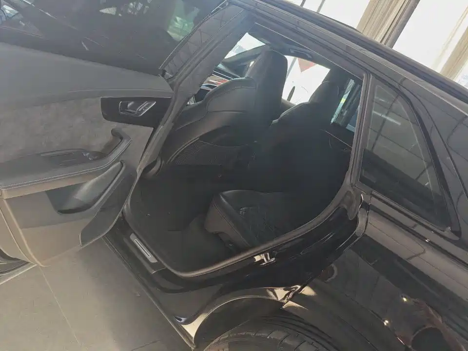 Audi Q8 2023