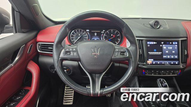 Maserati Levante 2022